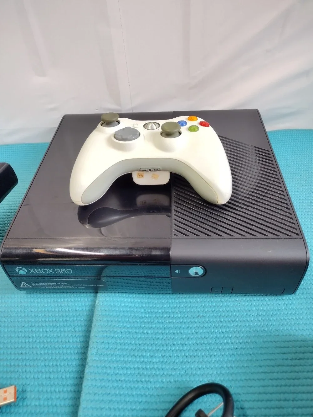 Microsoft XBOX 360 Console - Kinect Camera Sensor - Picture 4 of 11